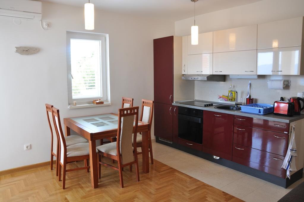 Jelena Apartments Bol Bagian luar foto